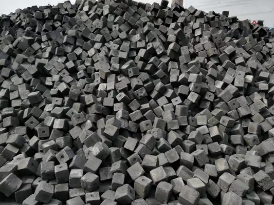 Ceniza mineral 12,5% de los productos substitutos del bloque del coque cúbico grande de la fundición