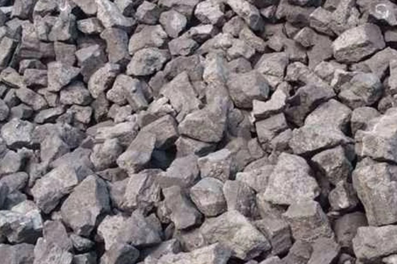 mineral del coque de la fundición de 90-150m m para la fábrica de acero Ash Low Sulpher bajo