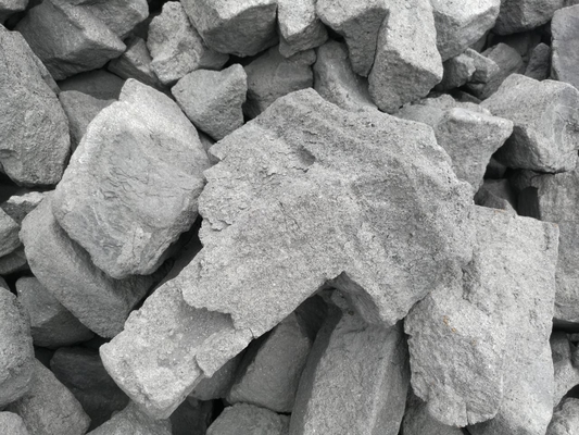 Poder calorífico mineral bajo 7400kj/Kg pequeño Porocity del coque duro de la ceniza el 8% del azufre
