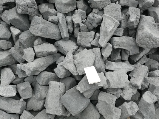 Poder calorífico mineral bajo 7400kj/Kg pequeño Porocity del coque duro de la ceniza el 8% del azufre